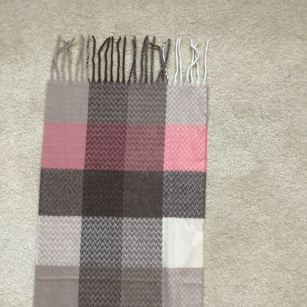 London Fog Cashmink Pink and Cream Scarf Made in Germany - Picture 11 of 12